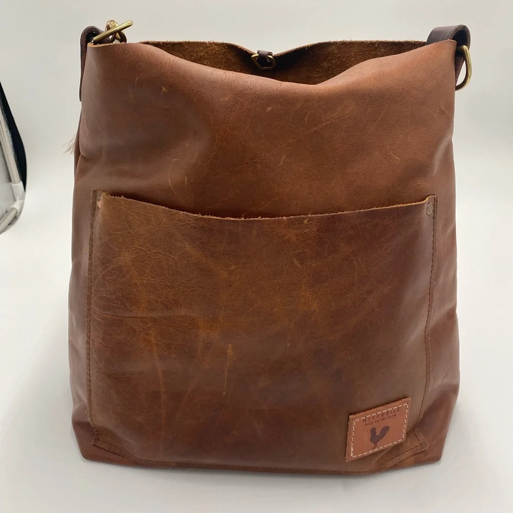 Meanwhile Back on the Farm Carryall and Crossbody - Picture 2 of 11